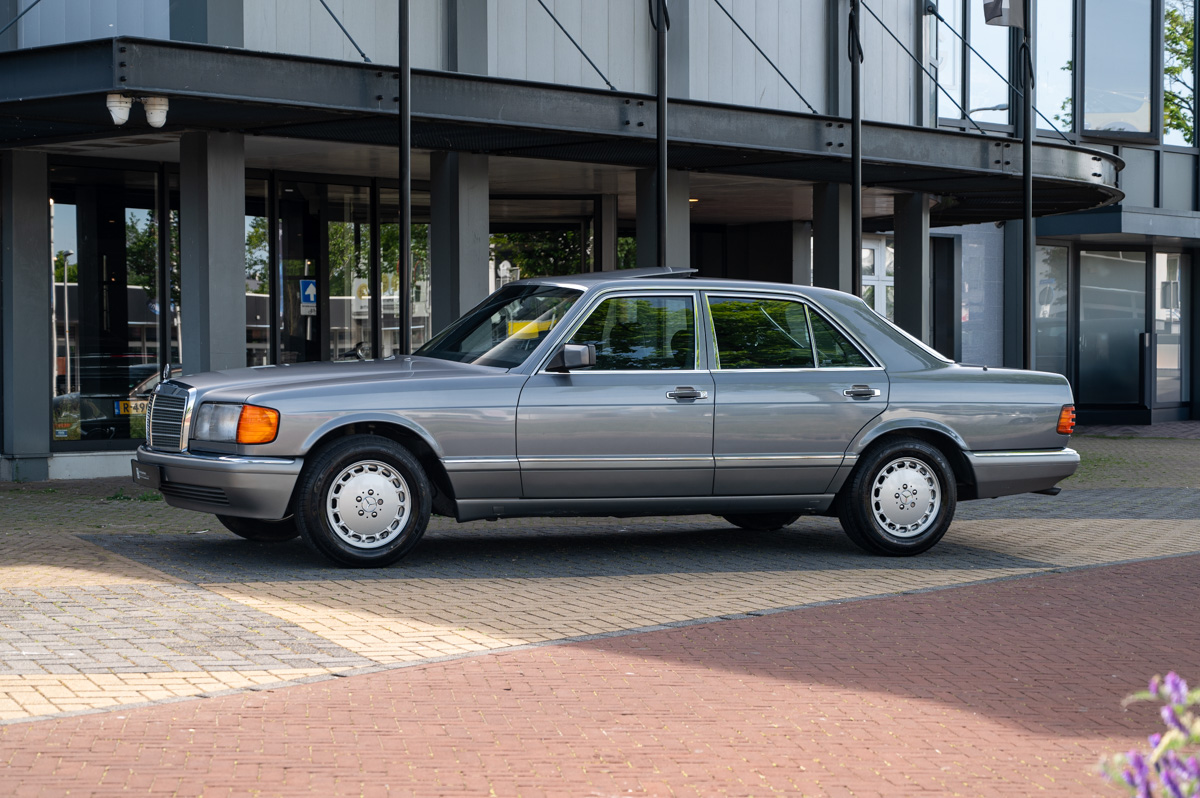 Mercedes-Benz S-Klasse 1987 verkocht door HooG Selections