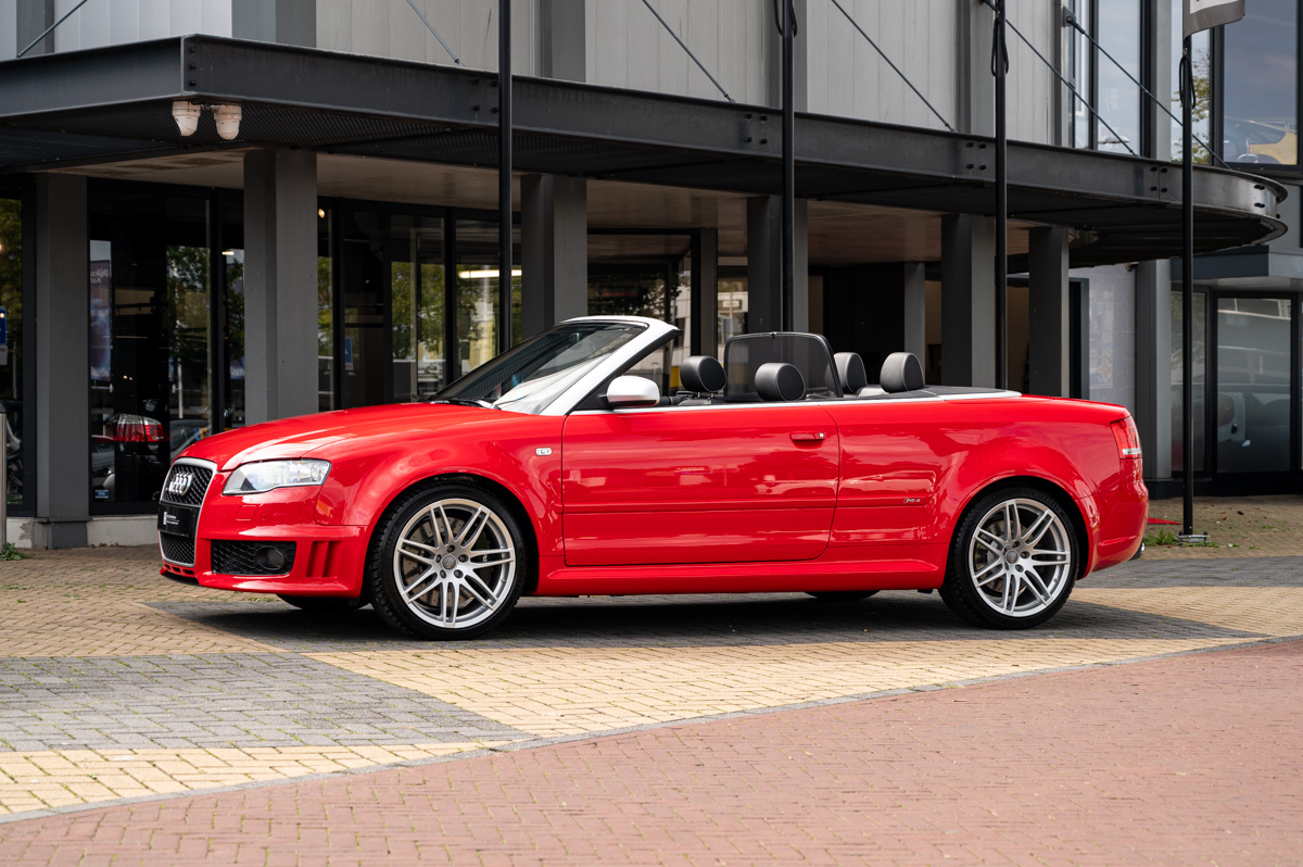 Audi RS4 B7 4.2 V8 Quattro