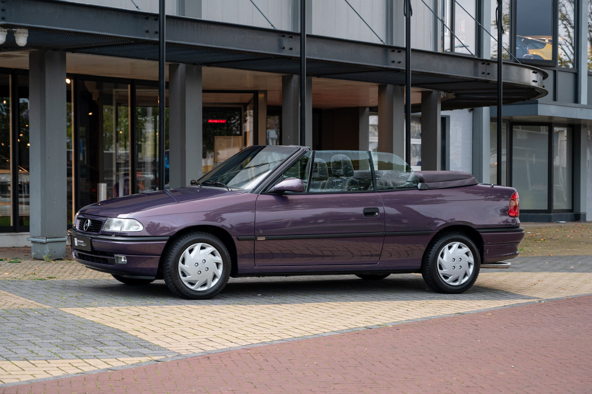 Opel Astra F 1.8i-16V Cabriolet