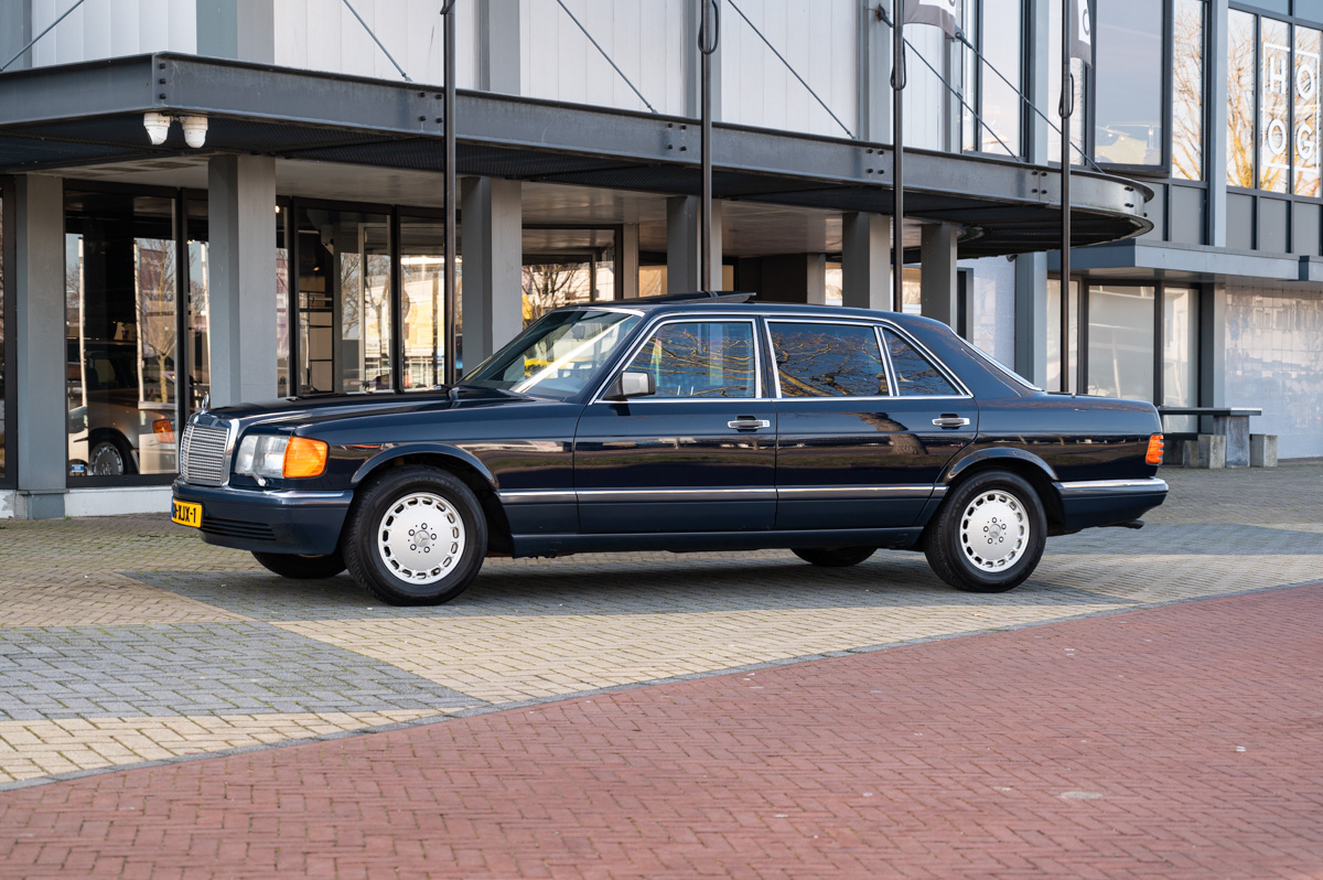 Mercedes-Benz S-Klasse 560 SEL