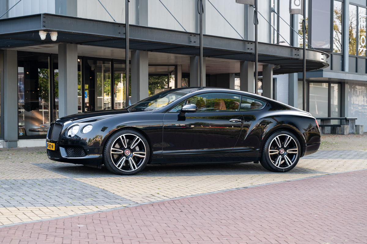 Bentley Continental GT 2012 verkocht door HooG Selections
