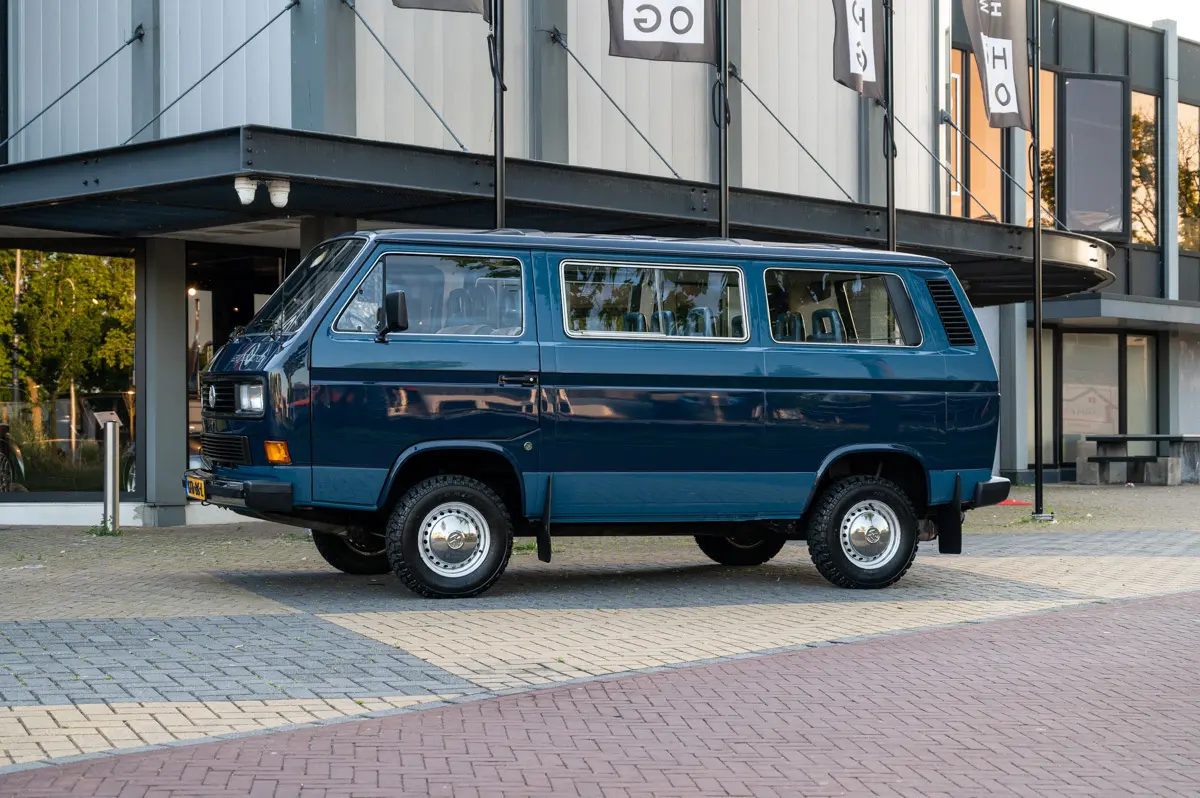 car_22_1781964491_6610.webp