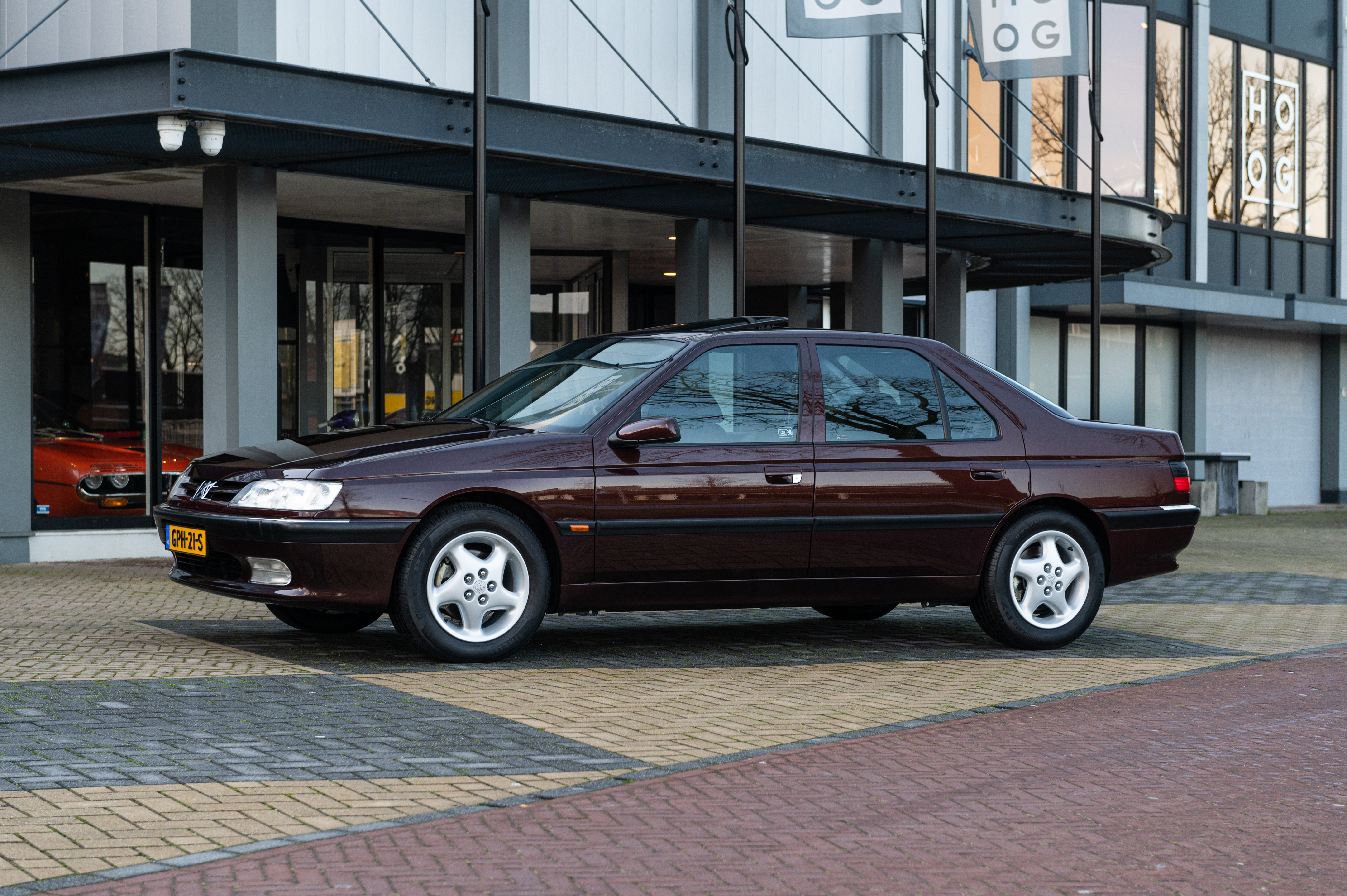Peugeot 605 3.0-24V V6 SV