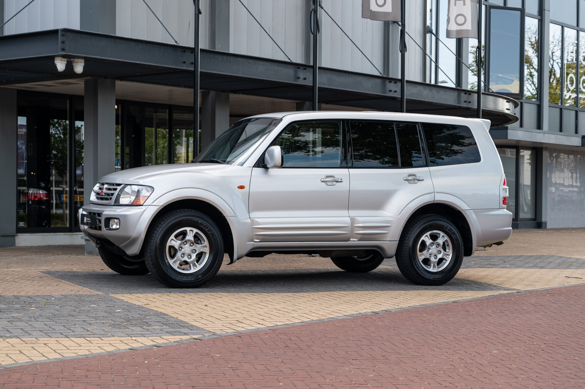 Mitsubishi Pajero   2002 te koop