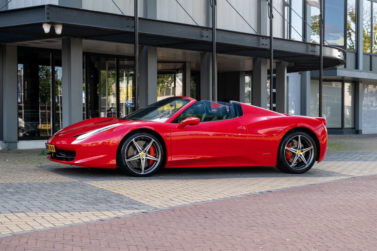 Ferrari 458 2013 verkocht door HooG Selections