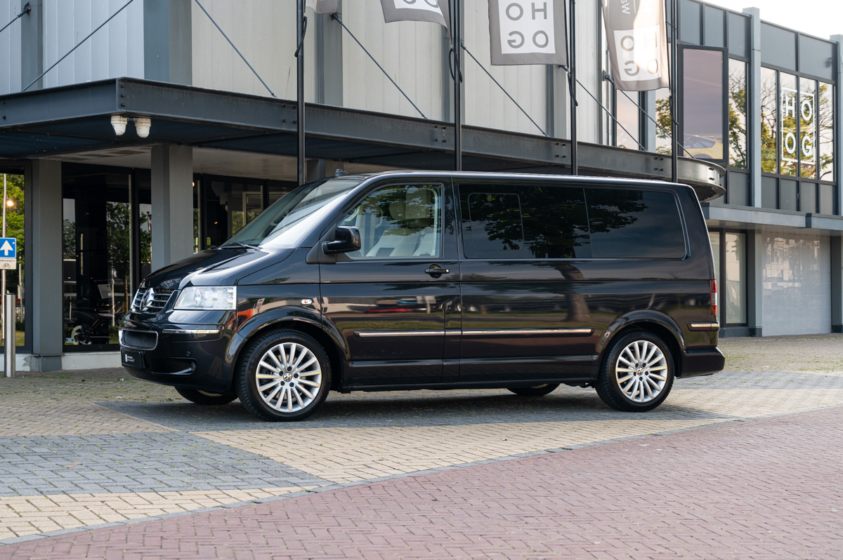 Volkswagen Multivan 2009 verkocht door HooG Selections