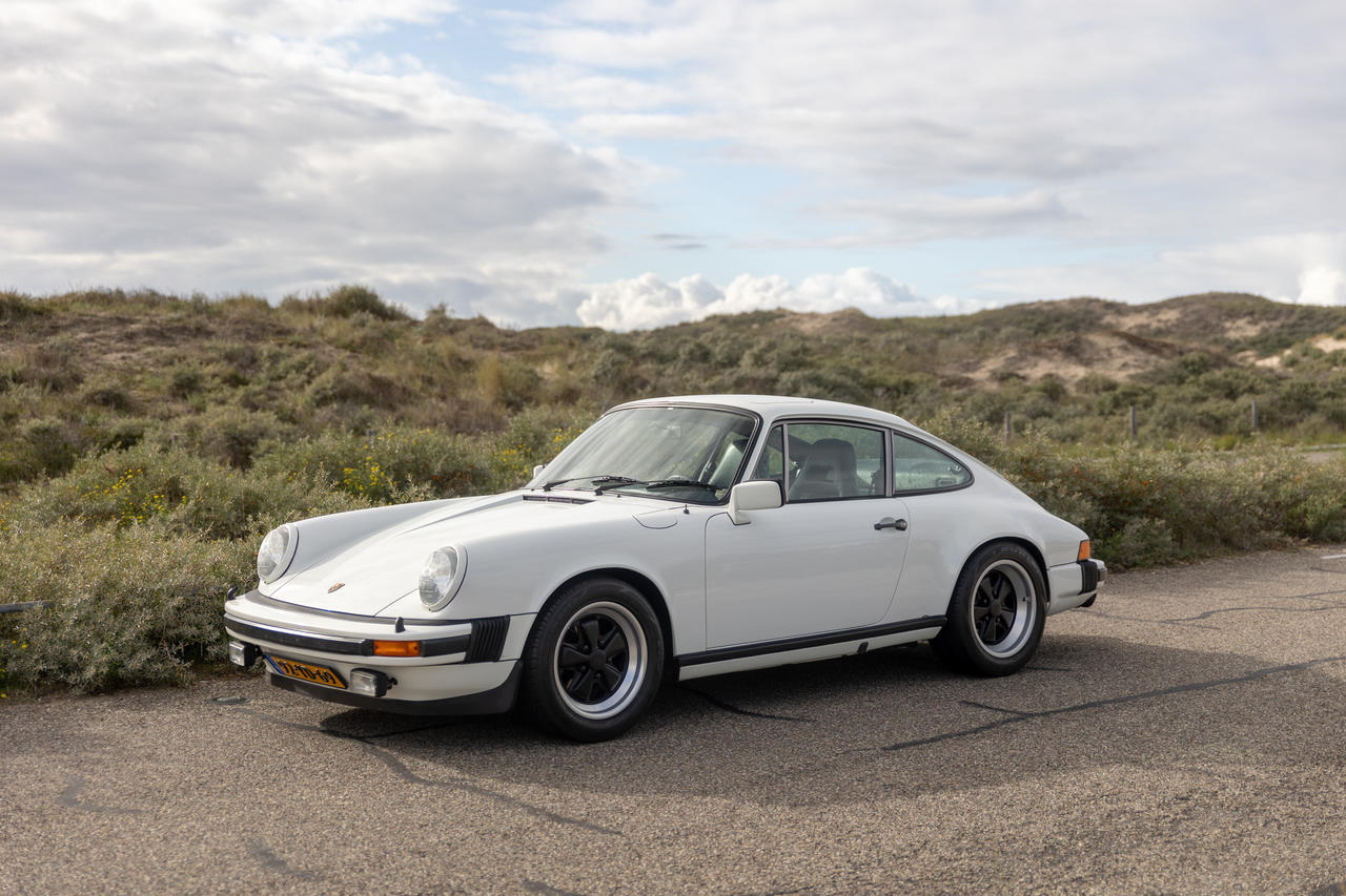 Porsche 911 1977 verkocht door HooG Selections