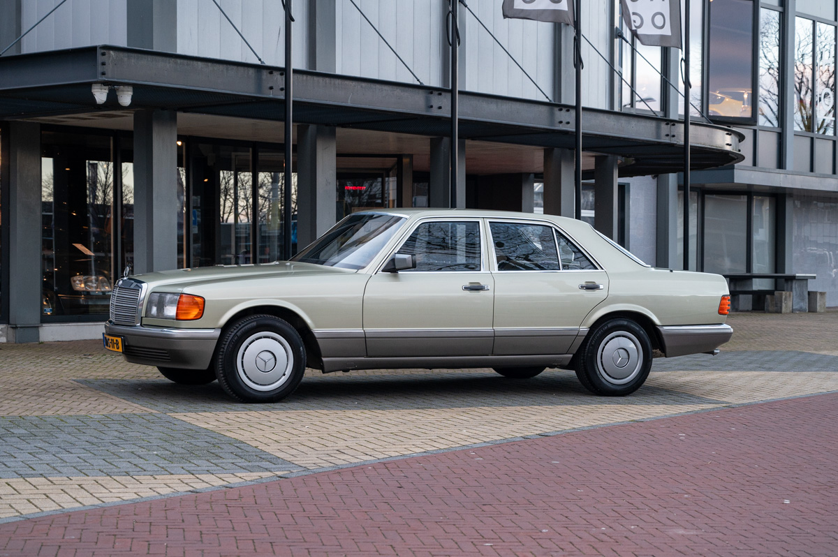 Mercedes-Benz S-Klasse 260 SE