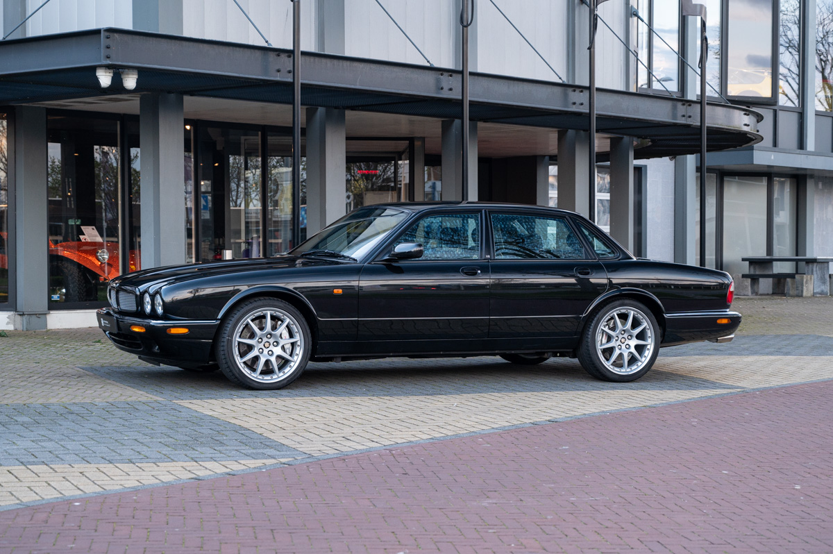 Jaguar XJR 2003 te koop