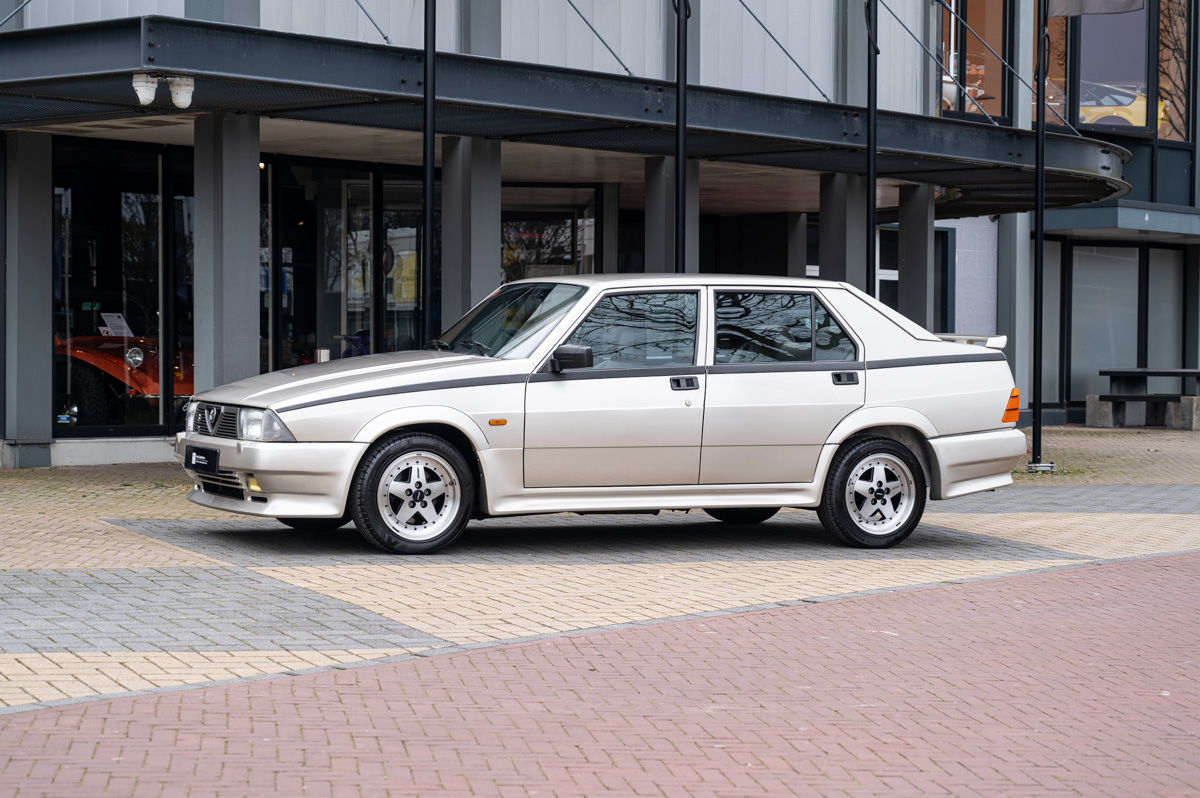 Alfa Romeo 75 1988 te koop
